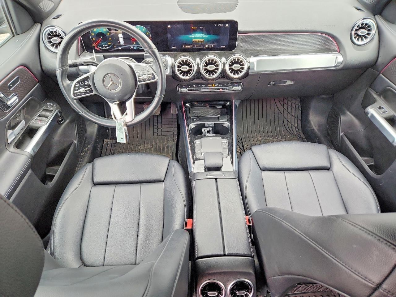 2021 MERCEDES-BENZ GLB 250 4MATIC photo 8