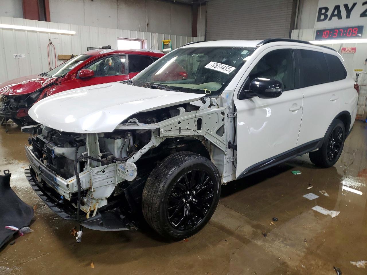 2018 MITSUBISHI OUTLANDER