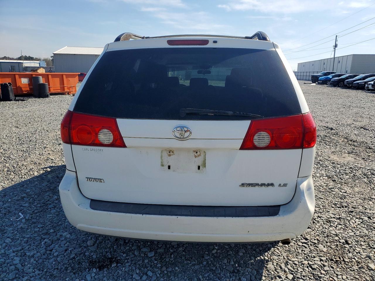 2006 TOYOTA SIENNA CE photo 16