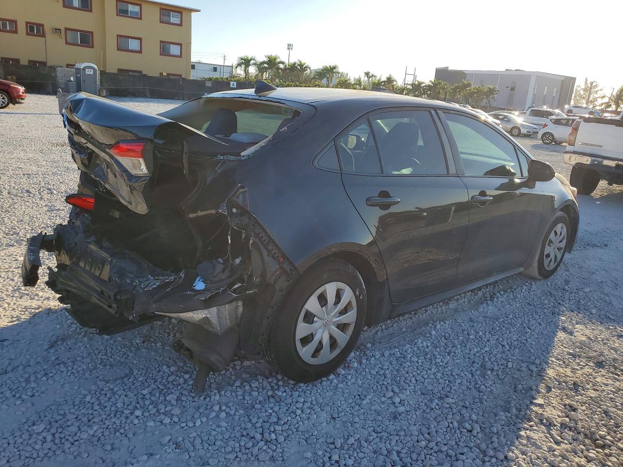 2021 TOYOTA COROLLA L photo 5