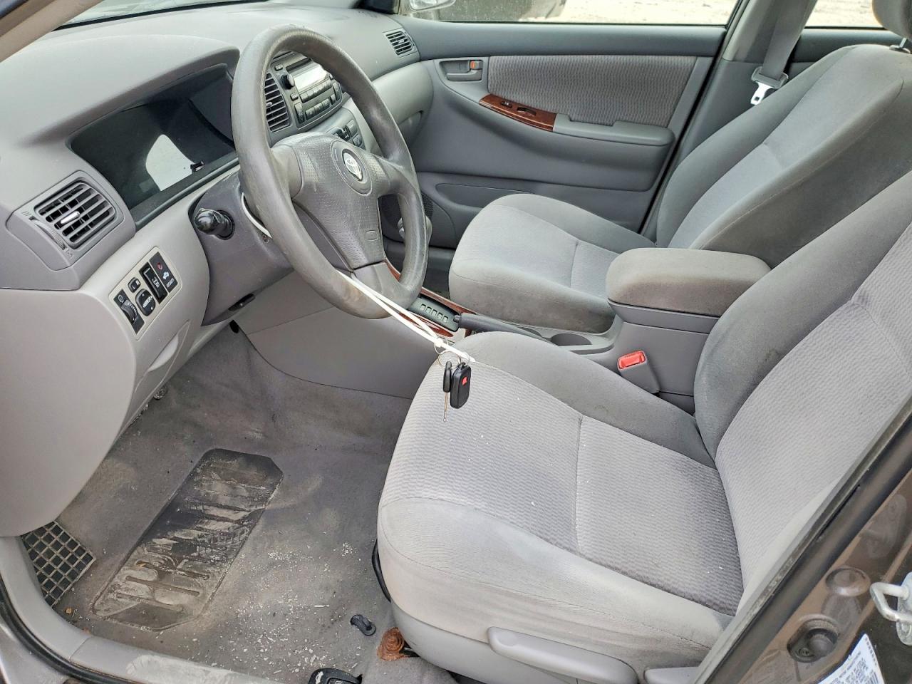 2006 TOYOTA COROLLA LE photo 13