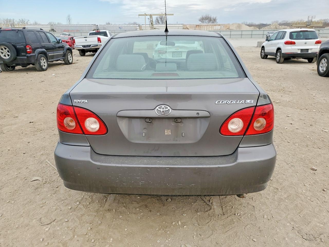 2006 TOYOTA COROLLA LE photo 11