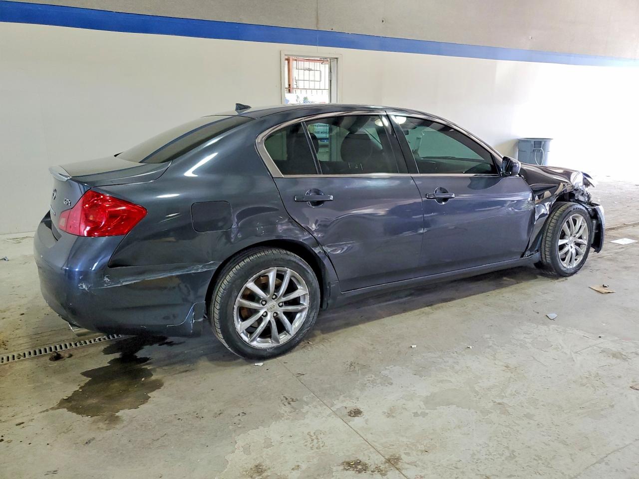 2009 INFINITI G37 photo 3