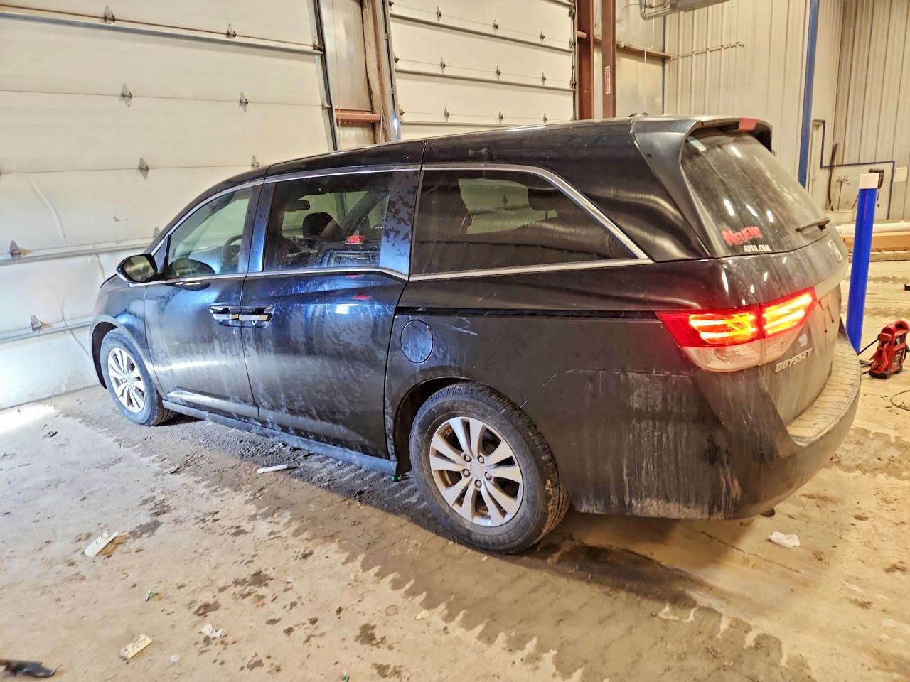 2016 HONDA ODYSSEY EXL photo 3