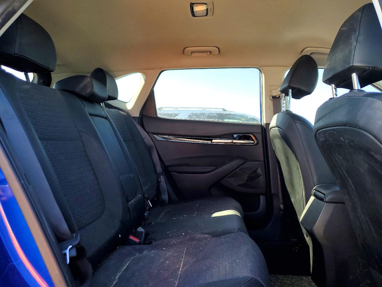 2021 KIA SELTOS S photo 11