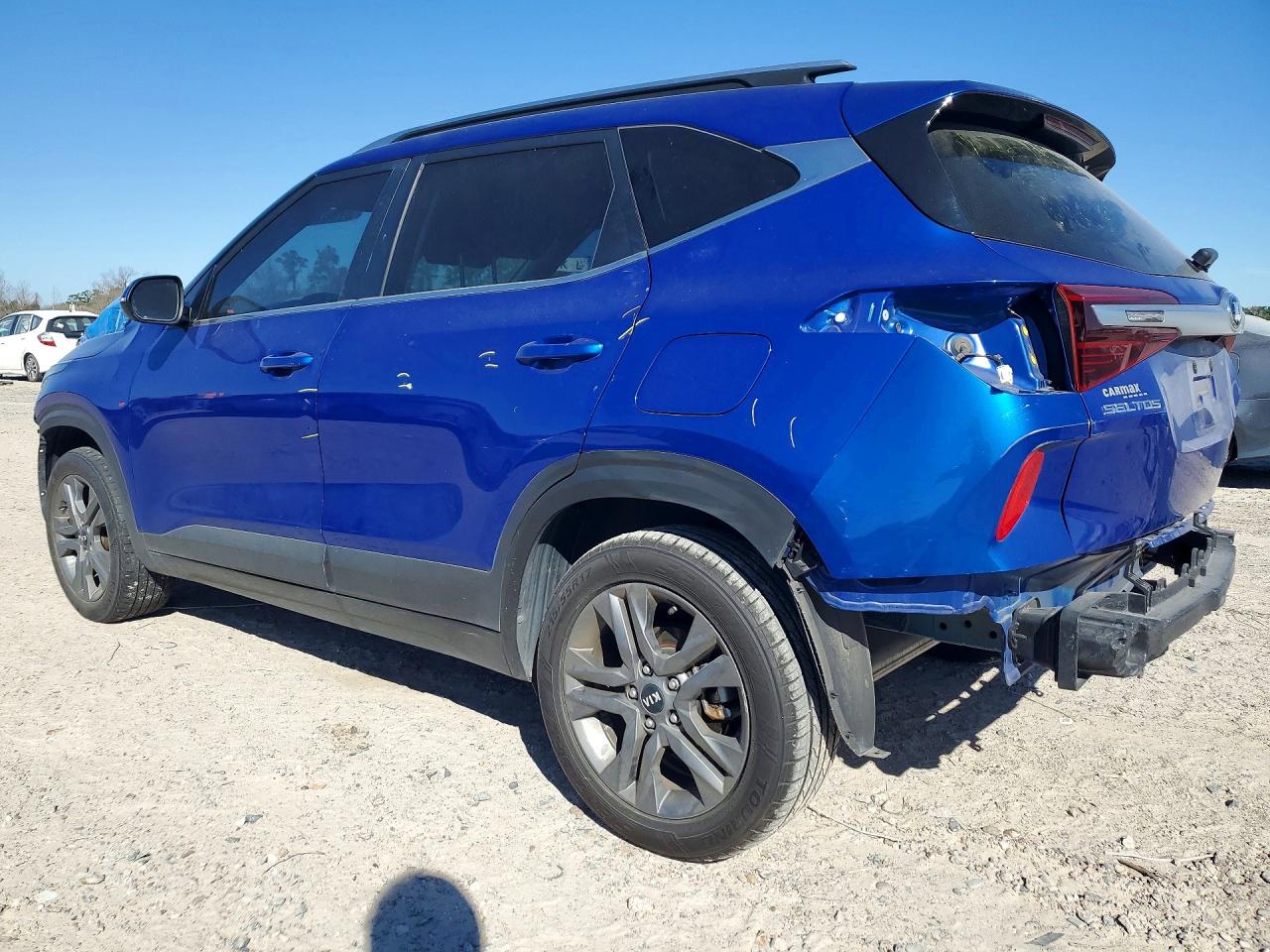 2021 KIA SELTOS S photo 2