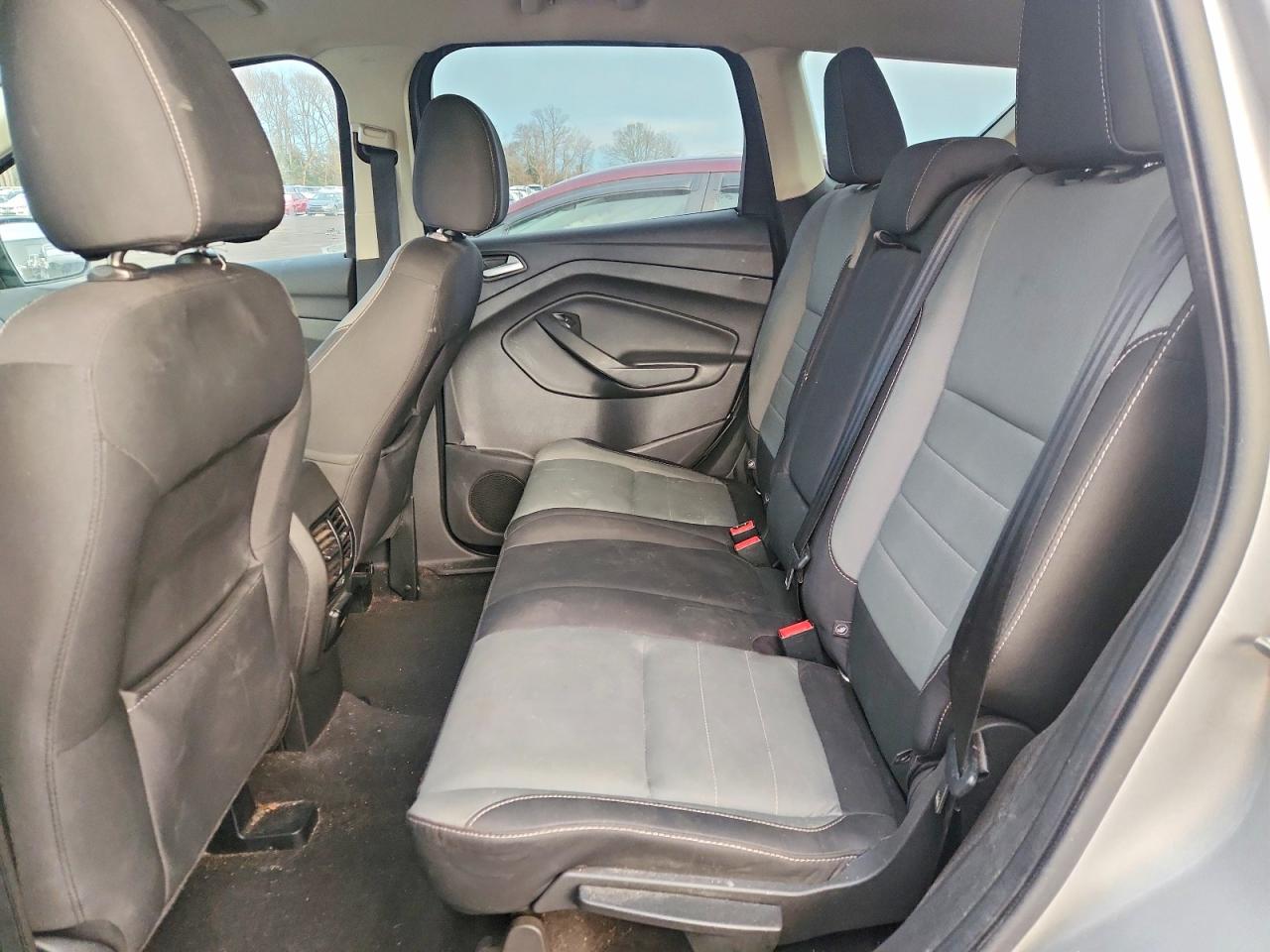 2016 FORD ESCAPE SE photo 21