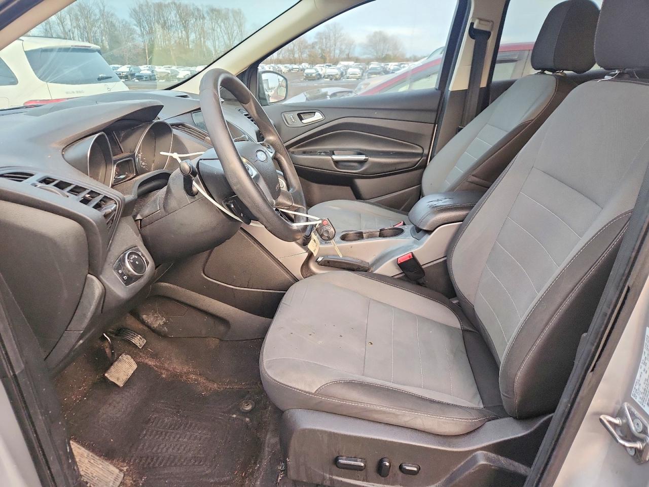 2016 FORD ESCAPE SE photo 13