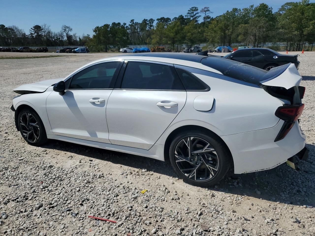 2025 KIA K5 GT-LINE photo 3