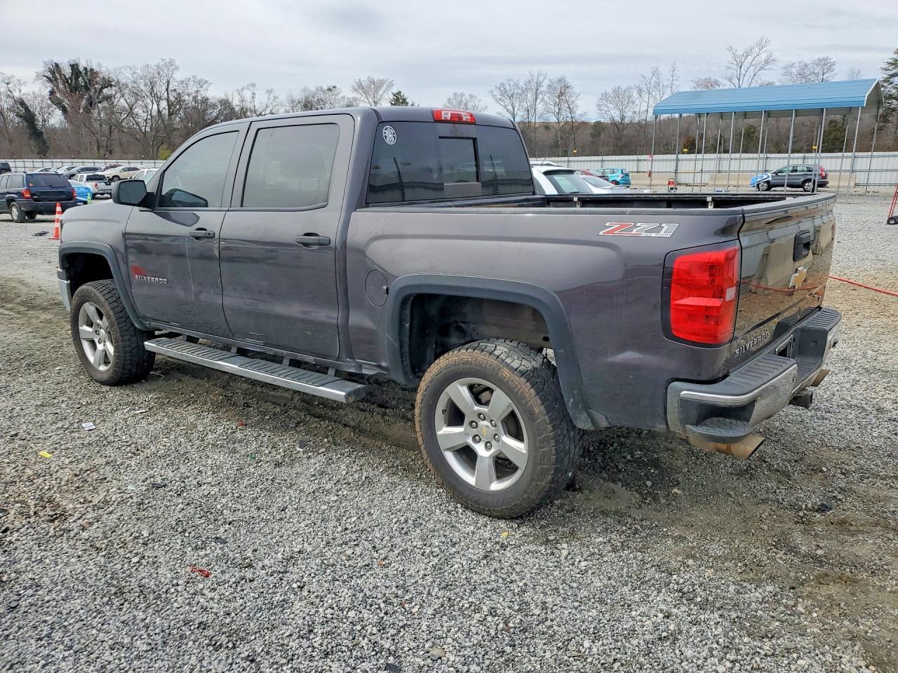 2014 CHEVROLET SILVERADO K1500 LT photo 2