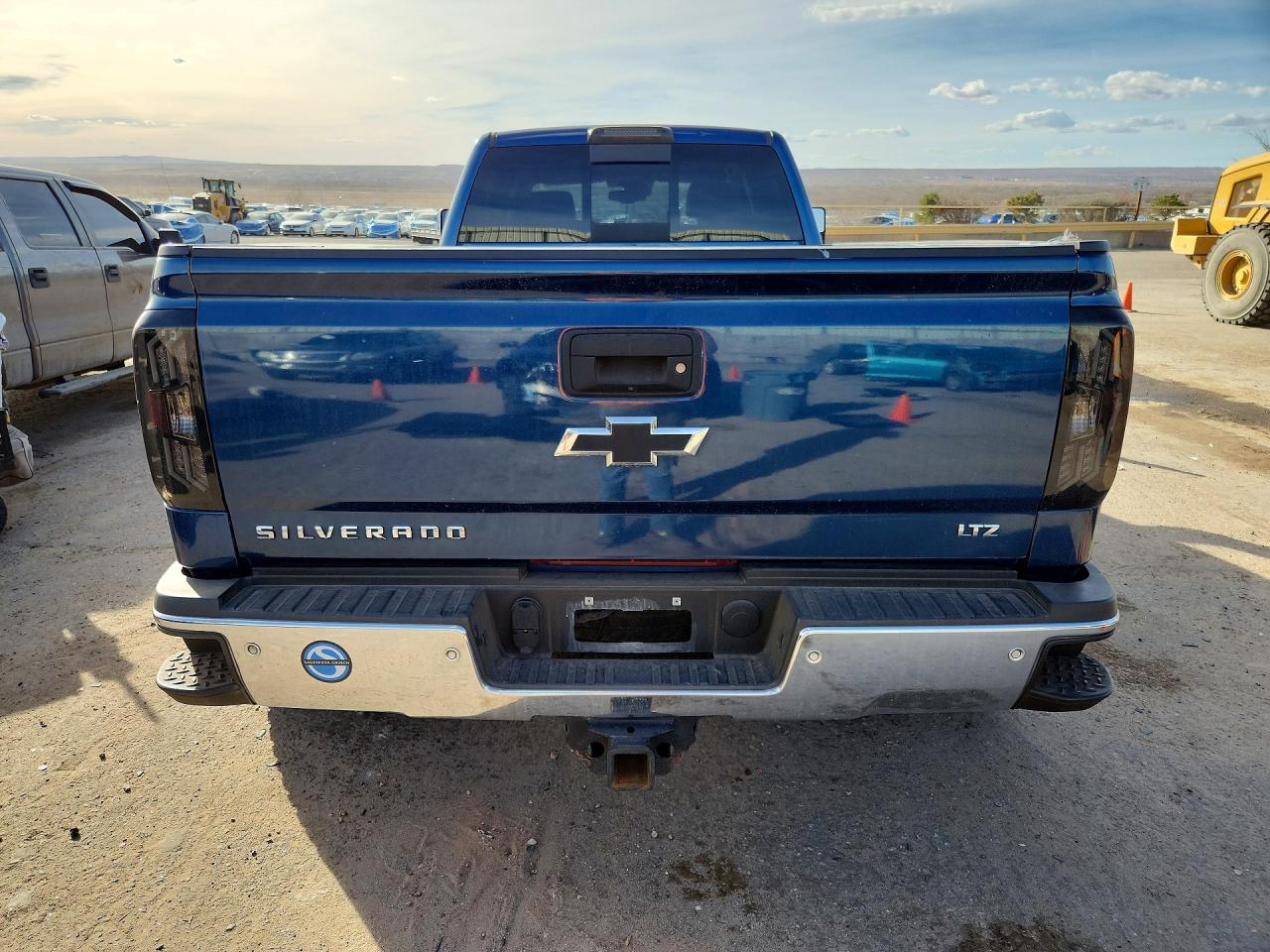 2017 CHEVROLET SILVERADO K3500 LTZ photo 6