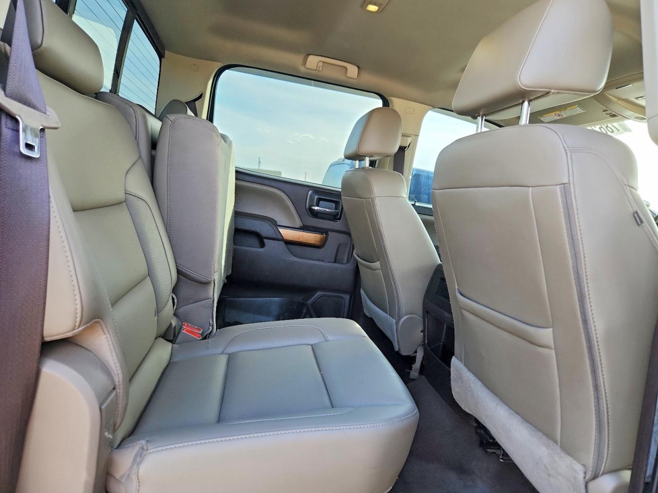 2017 CHEVROLET SILVERADO K3500 LTZ photo 10