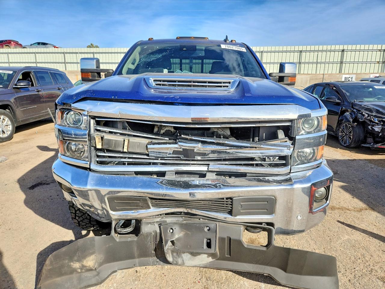 2017 CHEVROLET SILVERADO K3500 LTZ photo 5