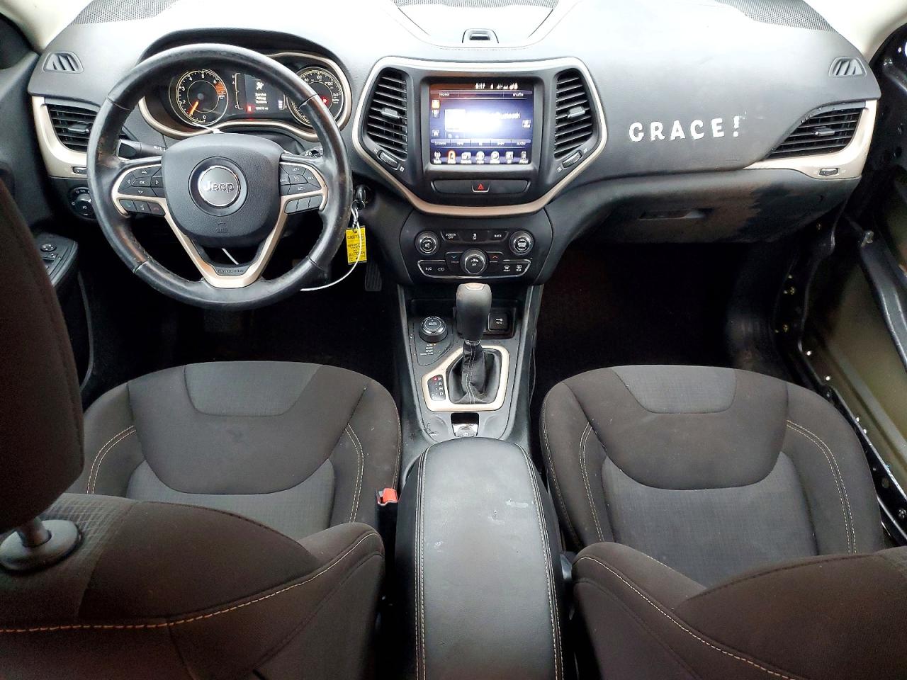 2016 JEEP CHEROKEE LATITUDE photo 8