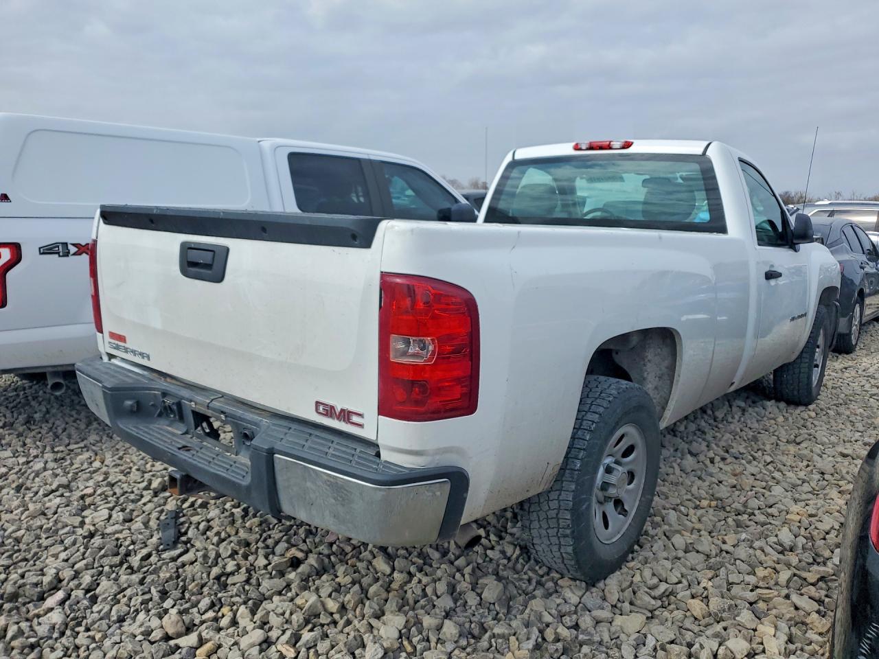 2009 CHEVROLET SILVERADO C1500 photo 3