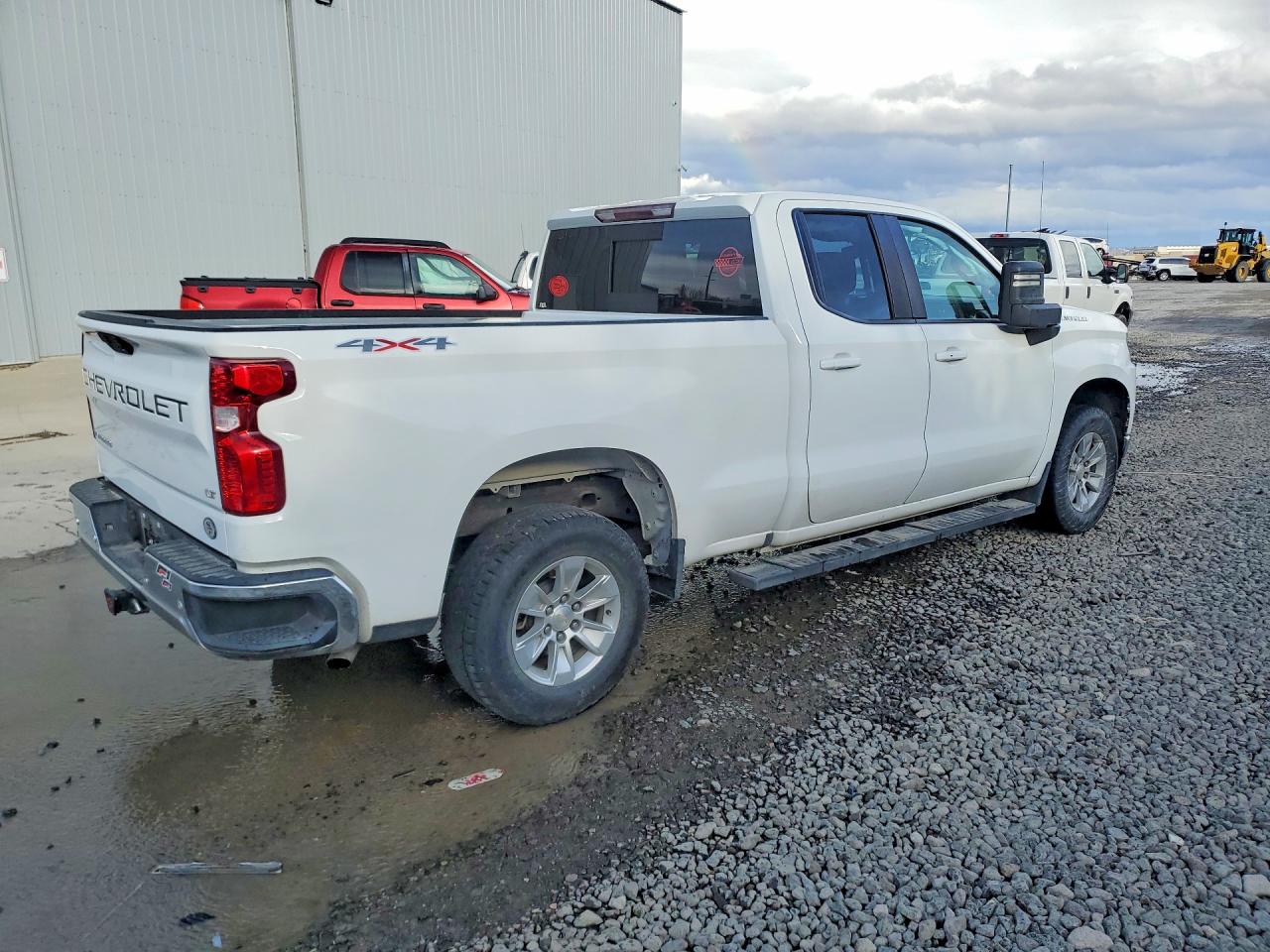 2020 CHEVROLET SILVERADO K1500 LT photo 3