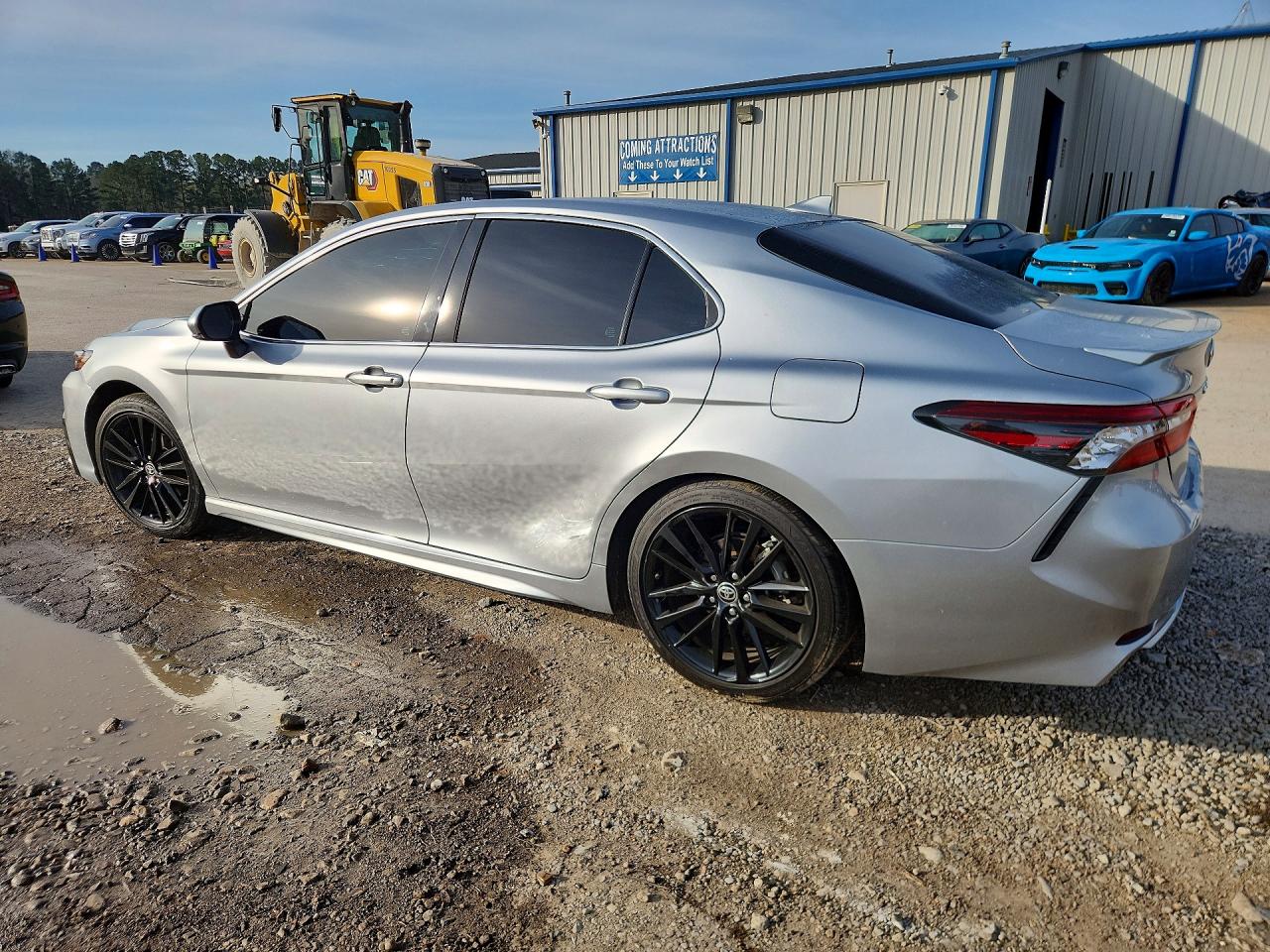 2023 TOYOTA CAMRY XSE photo 3