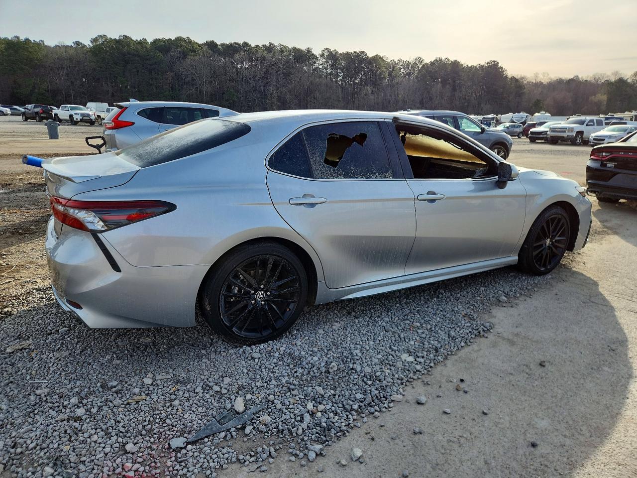 2023 TOYOTA CAMRY XSE photo 5