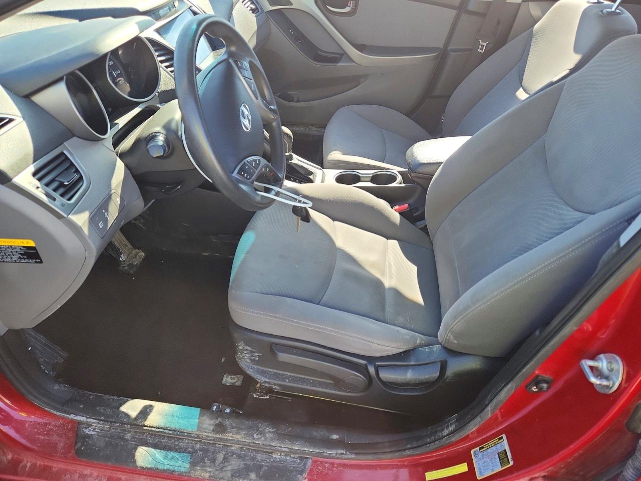 2015 HYUNDAI ELANTRA SE photo 19