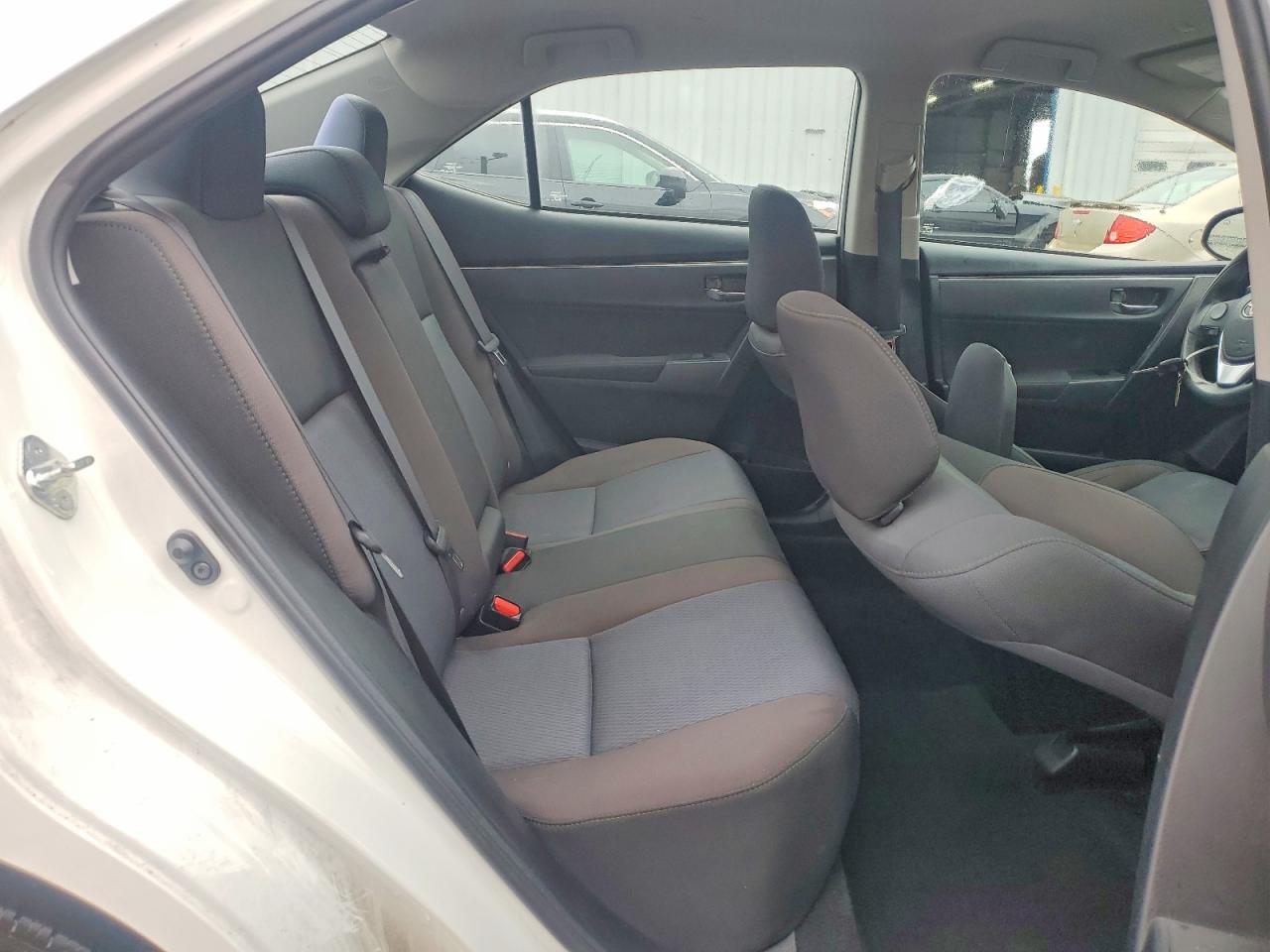 2019 TOYOTA COROLLA LE photo 10