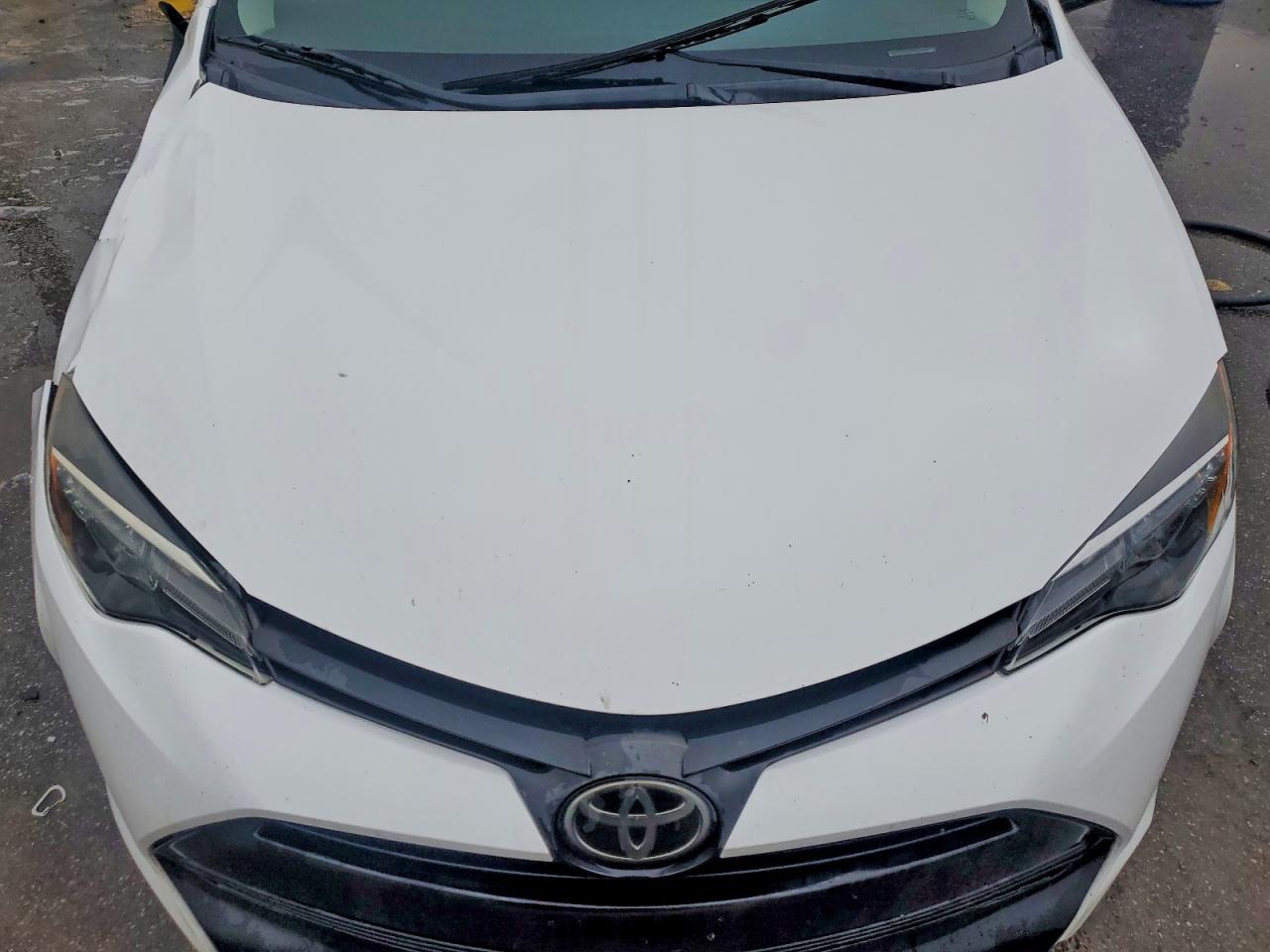 2019 TOYOTA COROLLA LE photo 11
