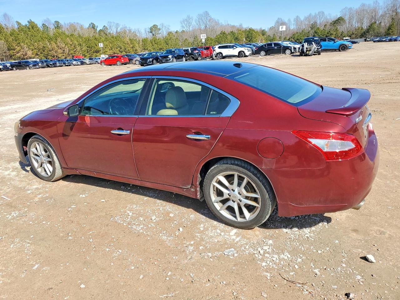 2011 NISSAN MAXIMA photo 2