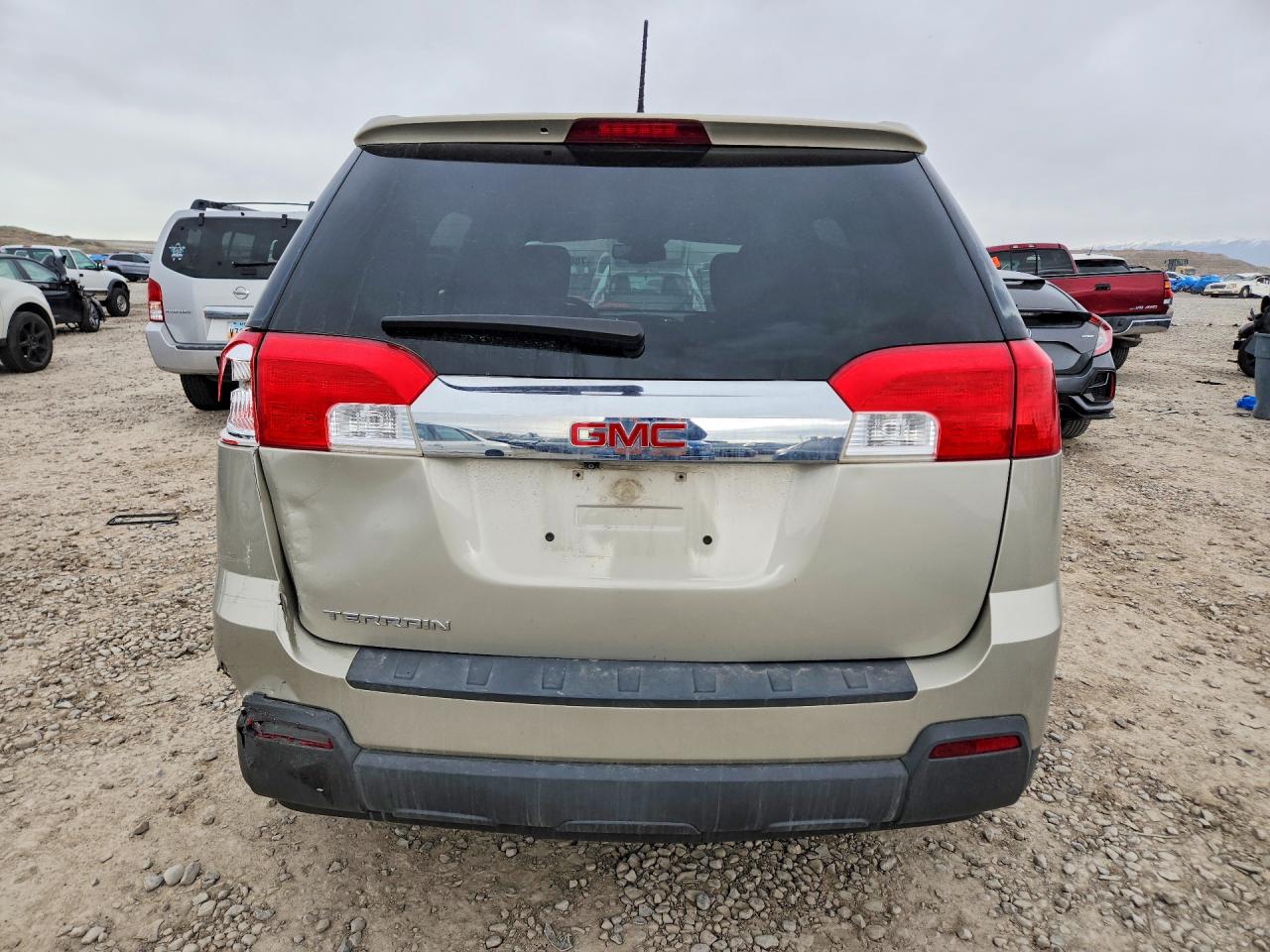 2013 GMC TERRAIN SLE photo 11