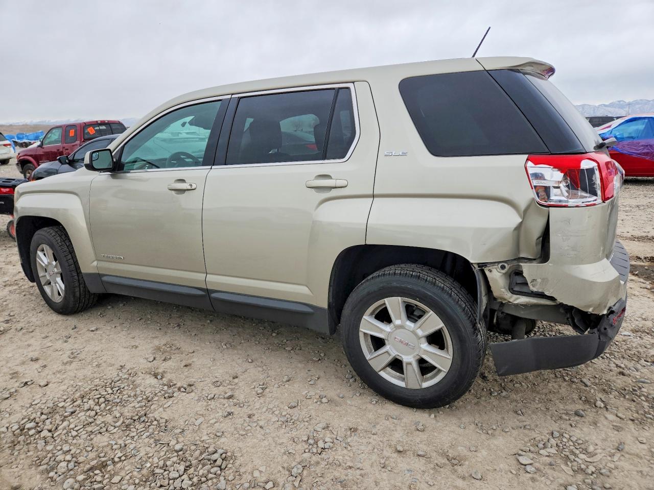 2013 GMC TERRAIN SLE photo 3