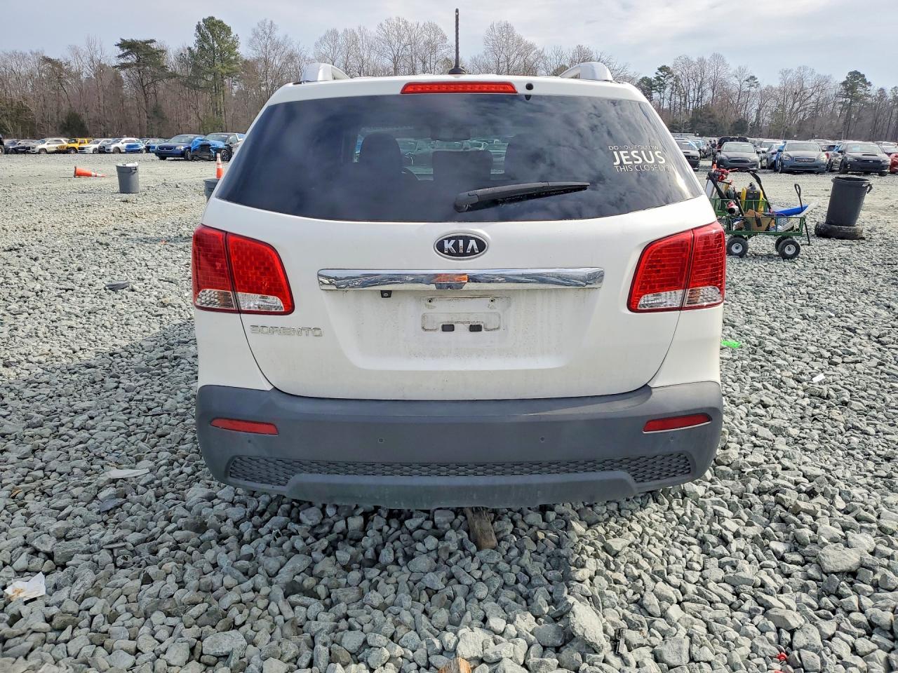 2011 KIA SORENTO BASE photo 6