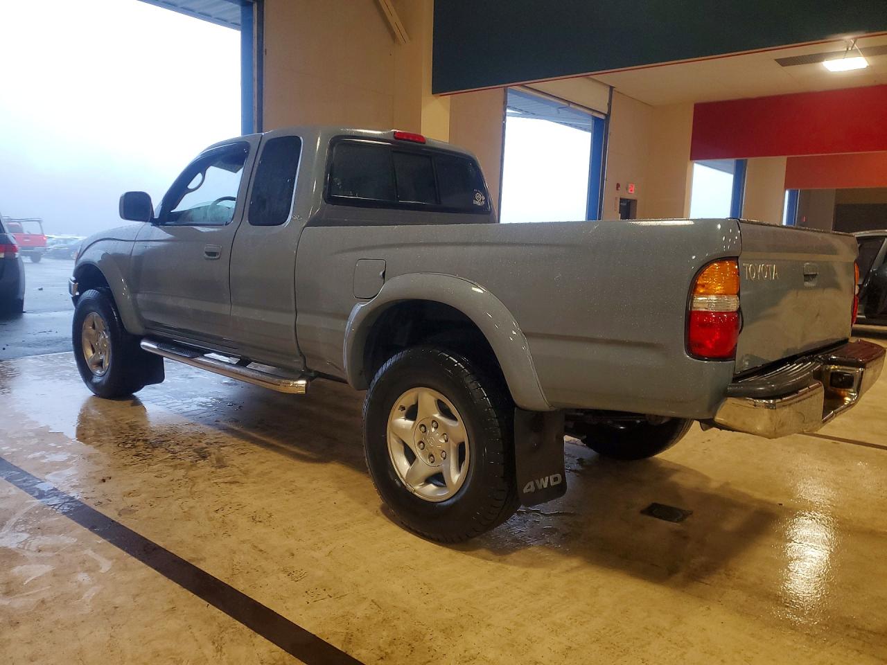 2002 TOYOTA TACOMA V6 photo 2