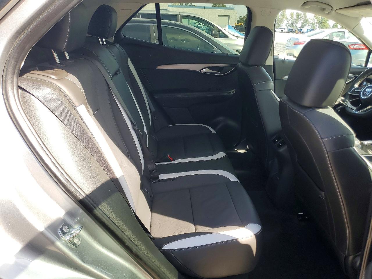 2024 BUICK ENVISION ESSENCE photo 10