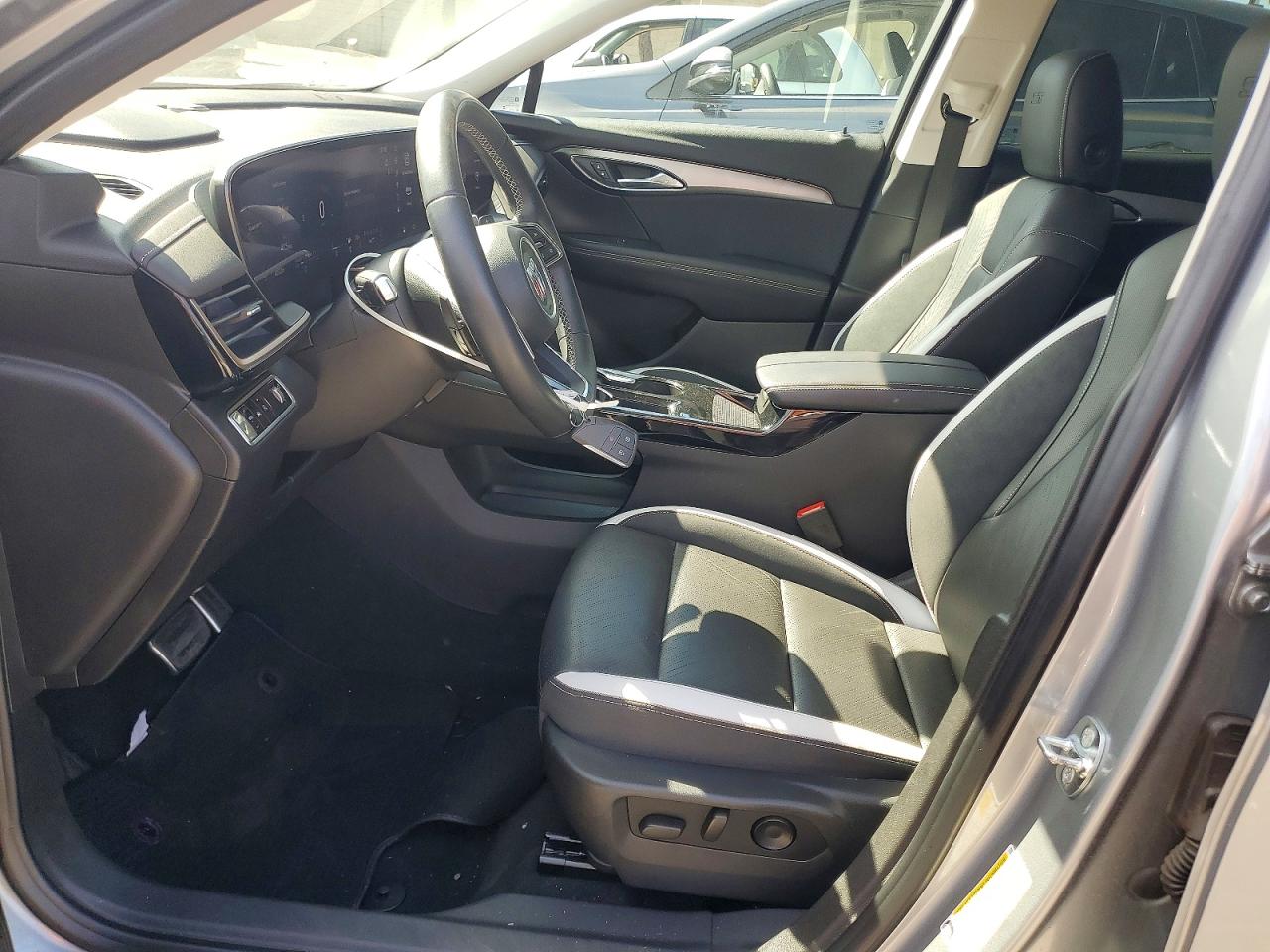 2024 BUICK ENVISION ESSENCE photo 7
