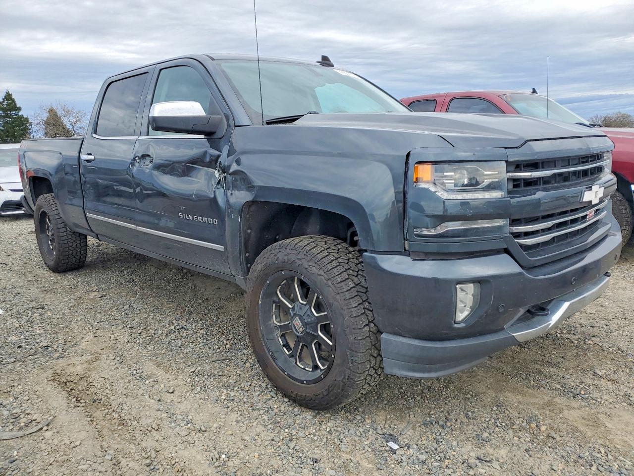2018 CHEVROLET SILVERADO K1500 LTZ photo 4