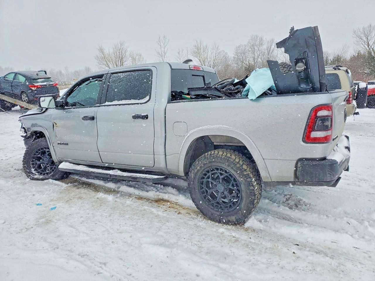 2021 RAM 1500 BIG HORN photo 4