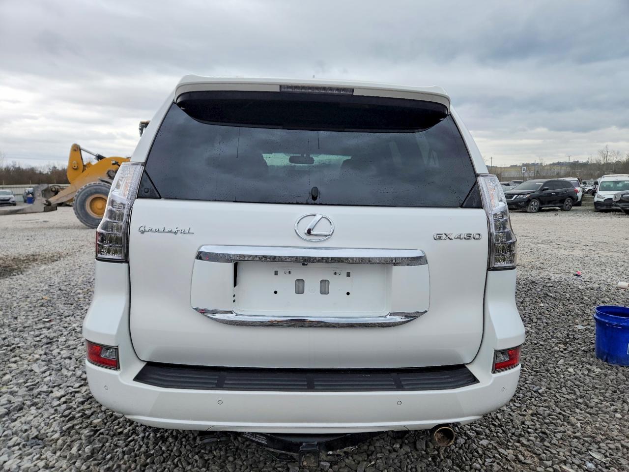 2017 LEXUS GX 460 photo 11