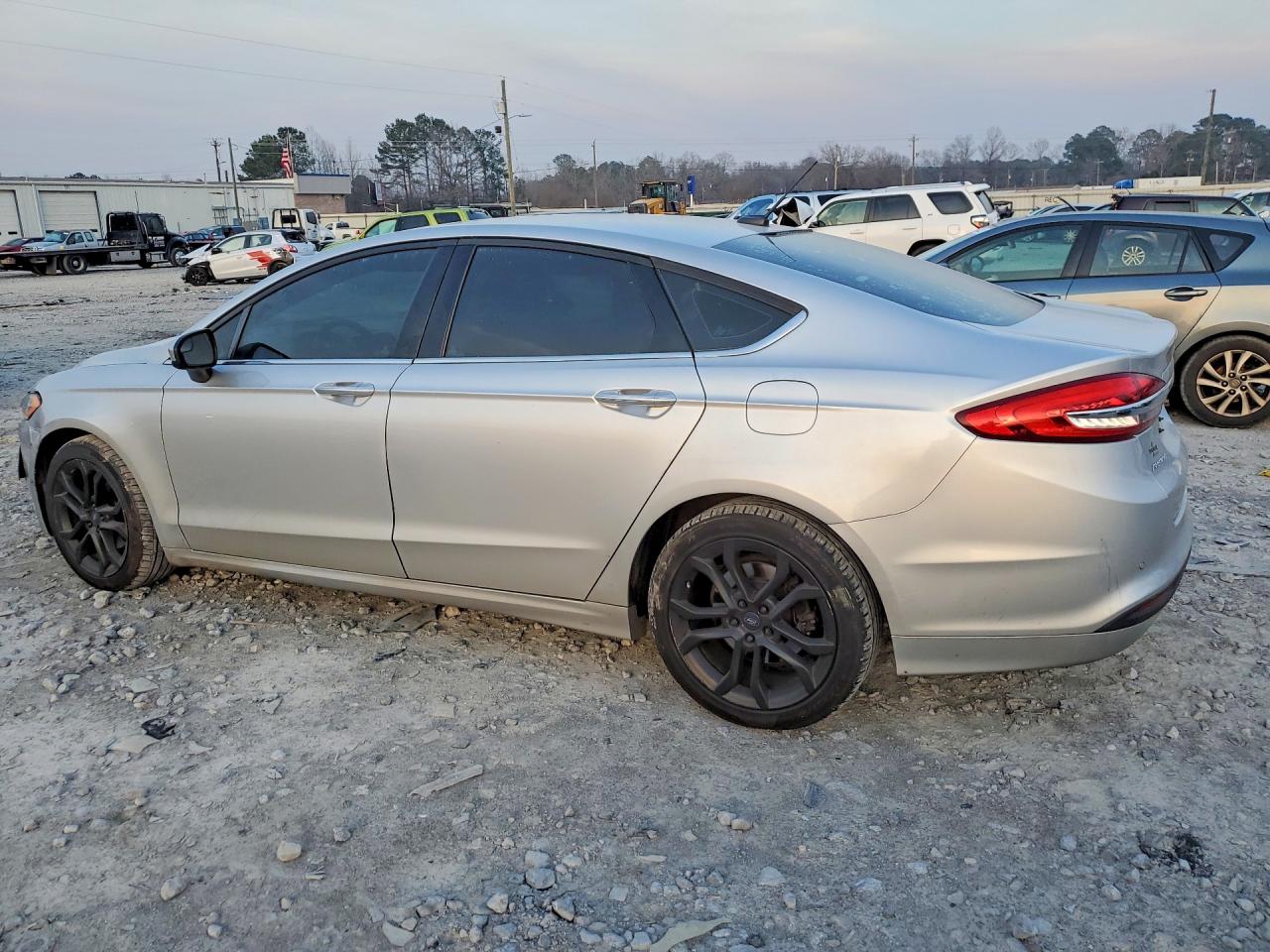 2017 FORD FUSION SE photo 2