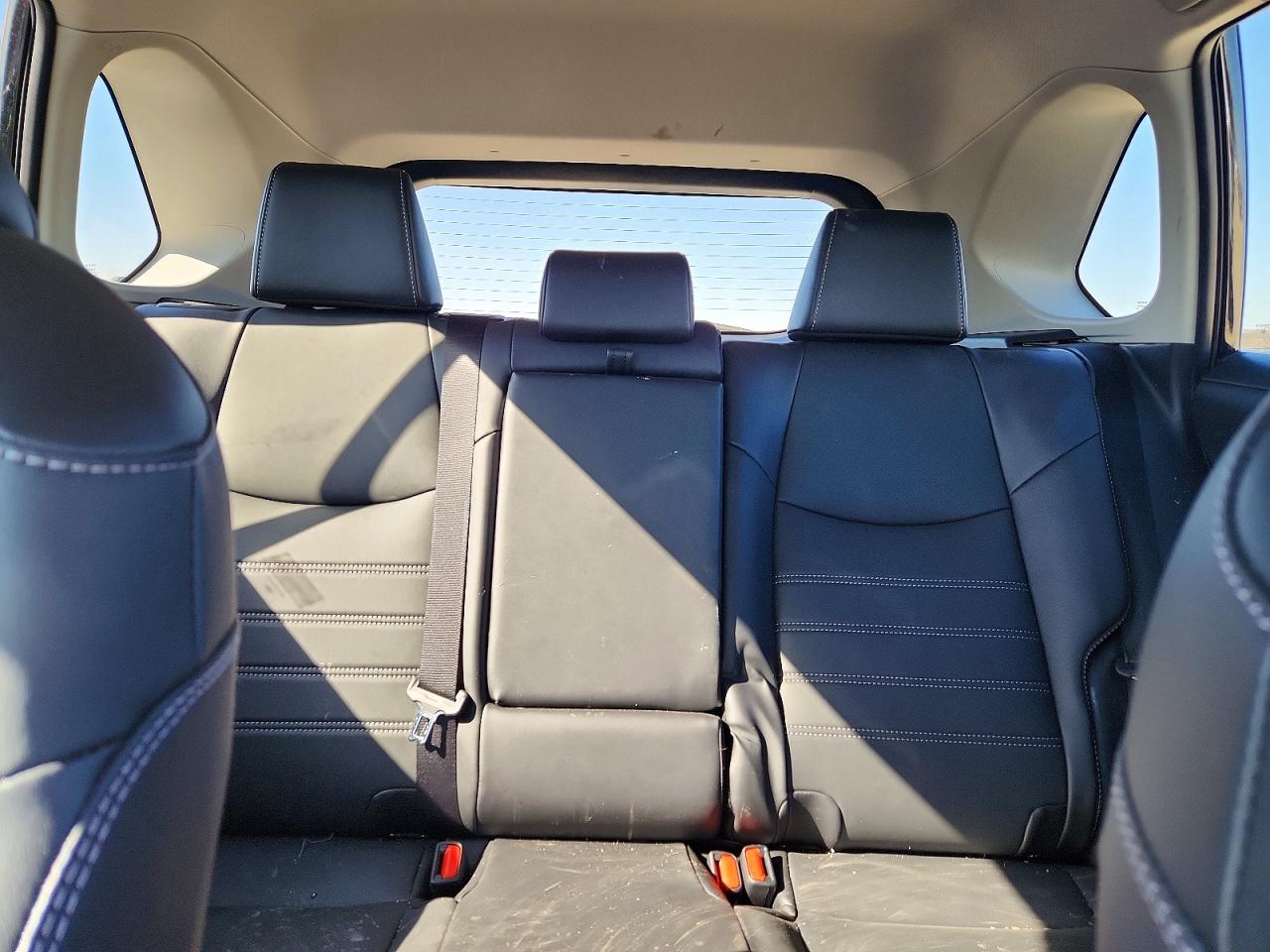 2022 TOYOTA RAV4 XLE PREMIUM photo 10