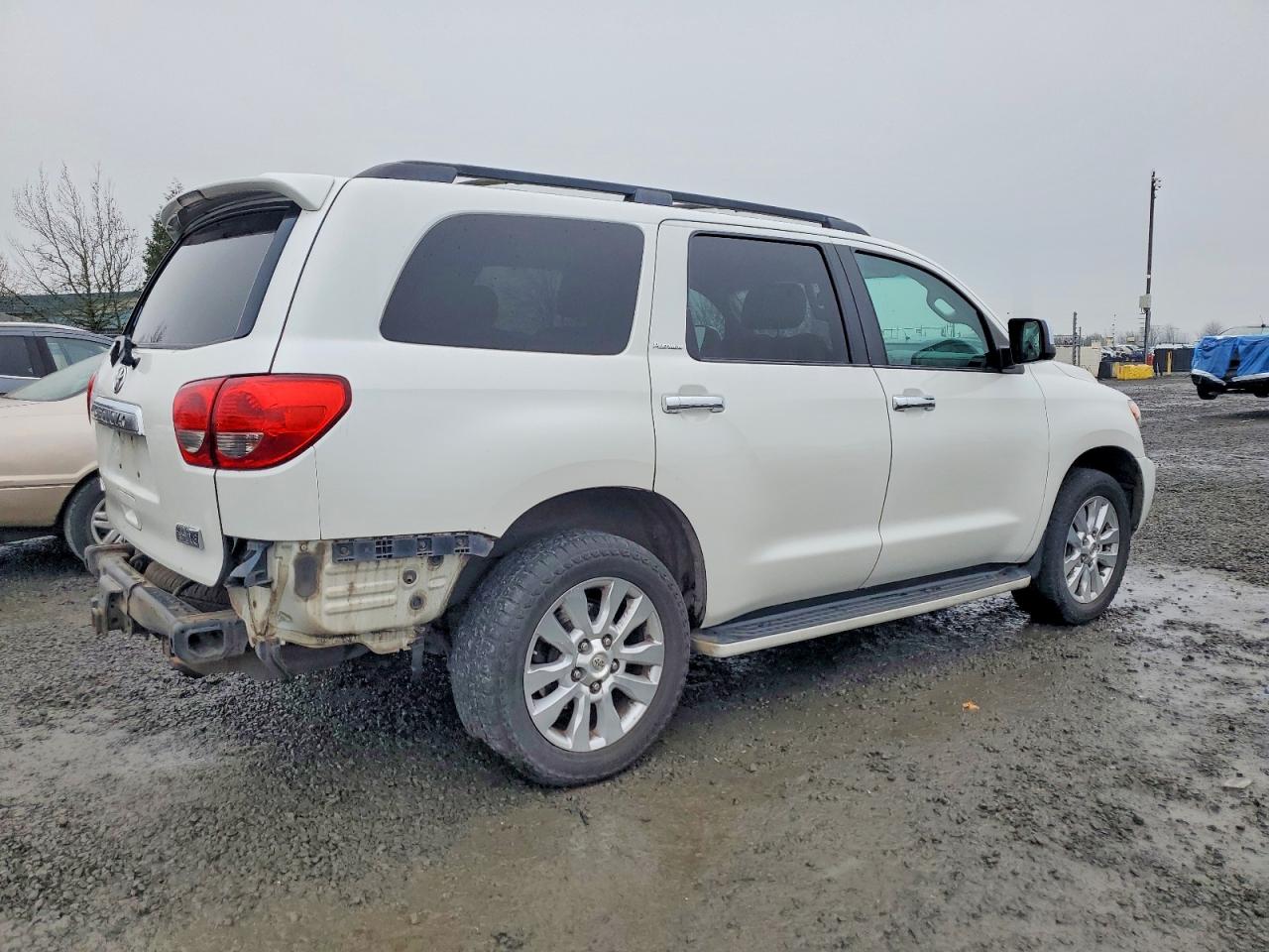 2010 TOYOTA SEQUOIA PLATINUM photo 5