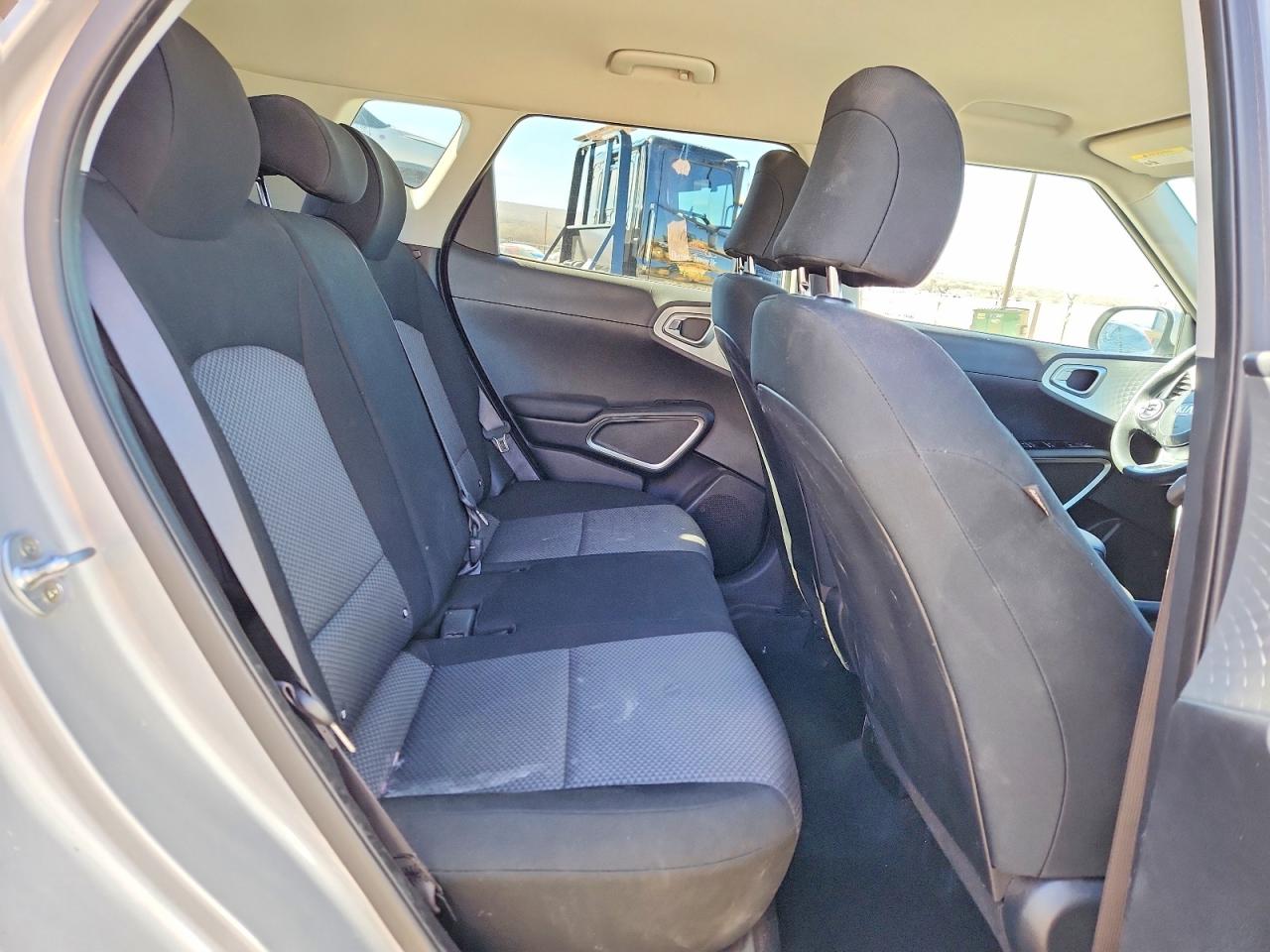2020 KIA SOUL LX photo 28
