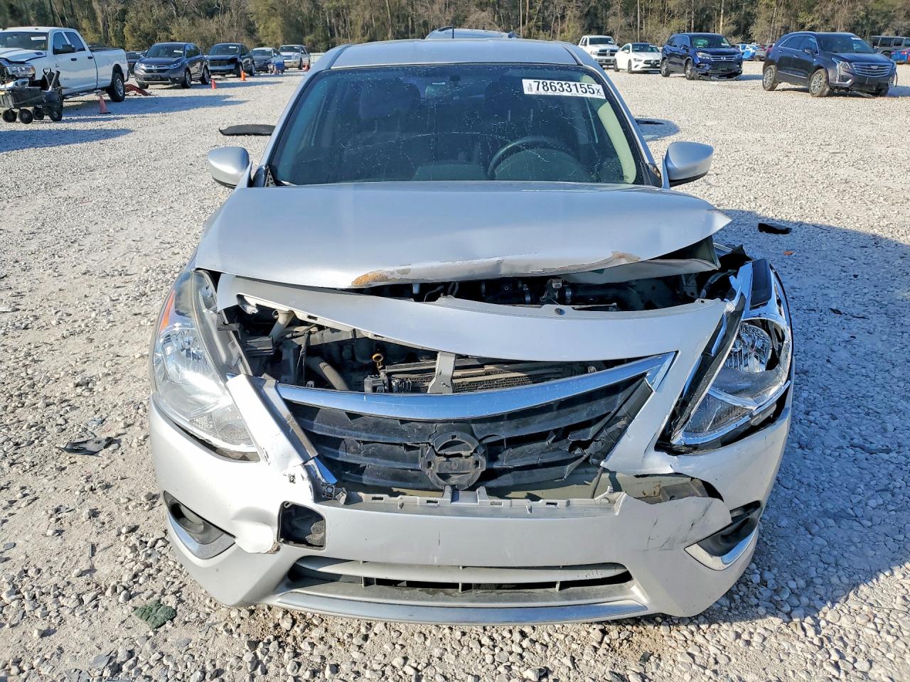 2018 NISSAN VERSA SV photo 9