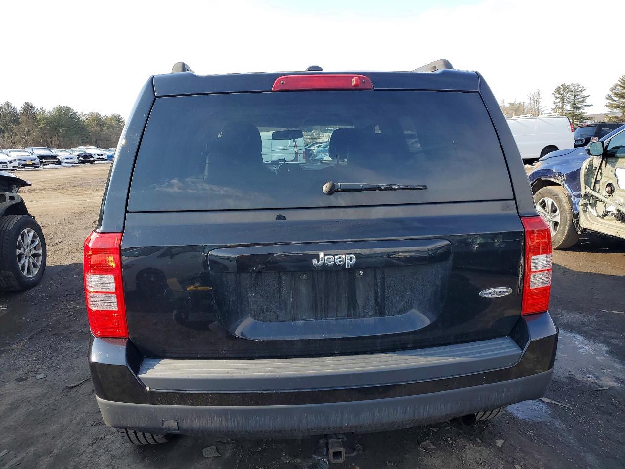 2014 JEEP PATRIOT LATITUDE photo 6