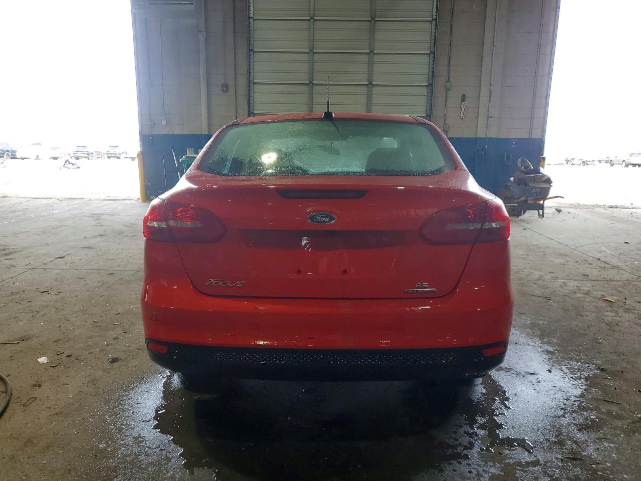 2015 FORD FOCUS SE photo 6