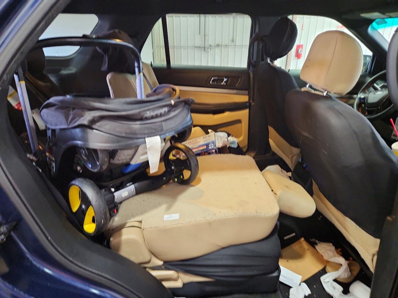 2016 FORD EXPLORER photo 11