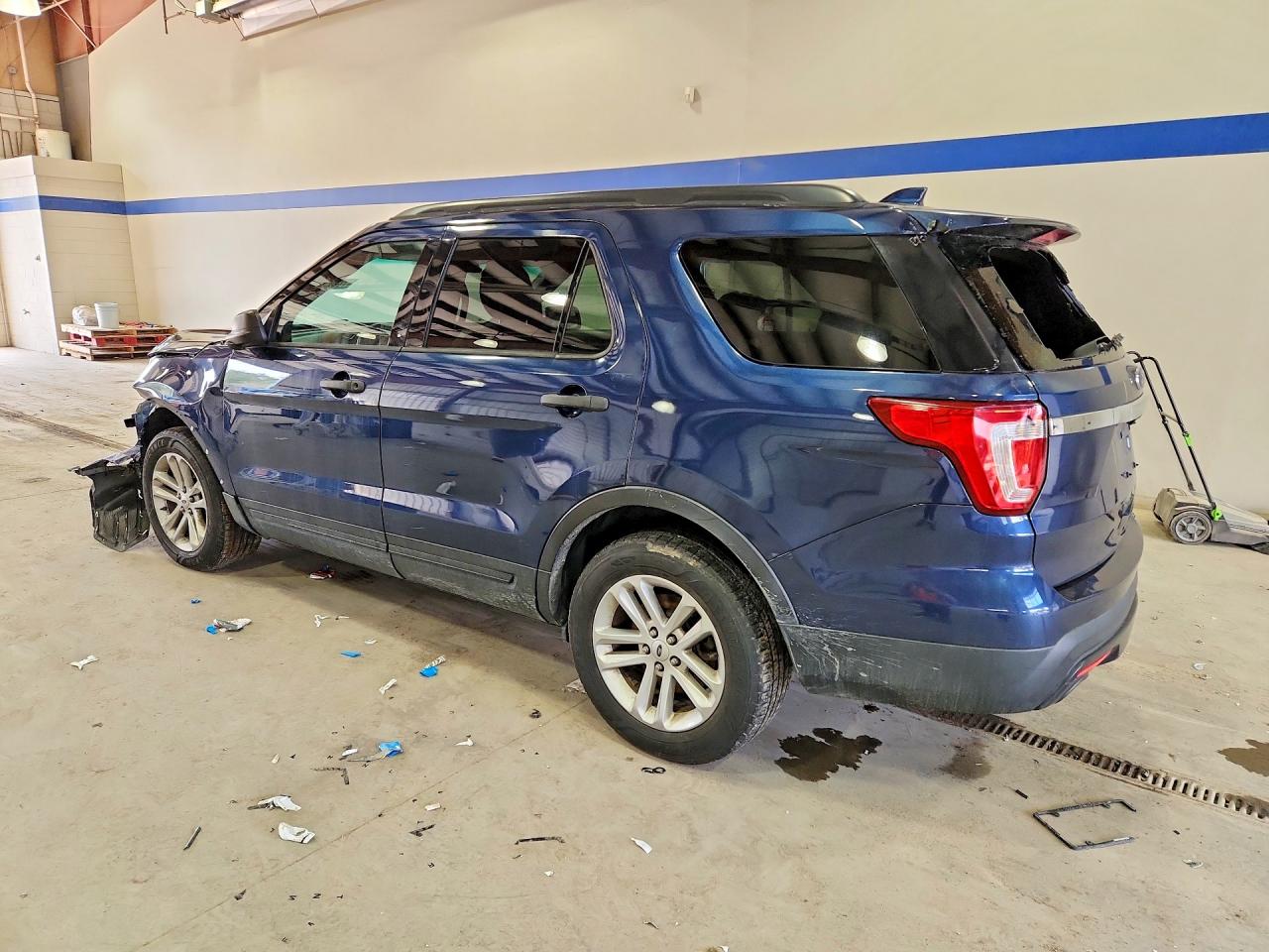 2016 FORD EXPLORER photo 2