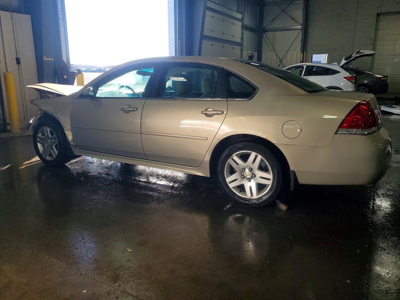 2012 CHEVROLET IMPALA LT photo 2