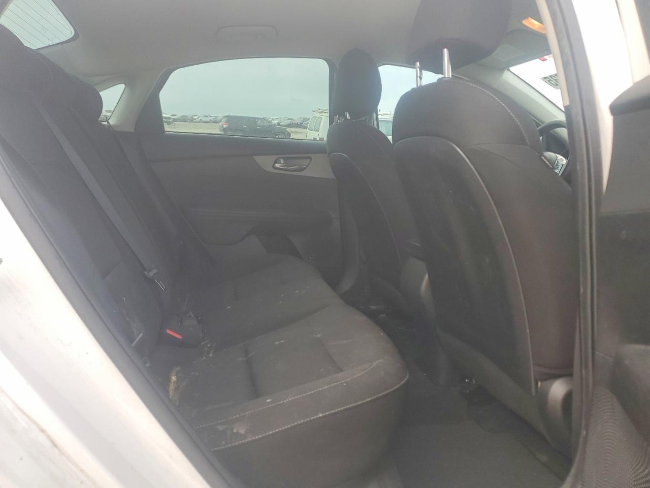 2021 KIA FORTE FE photo 19