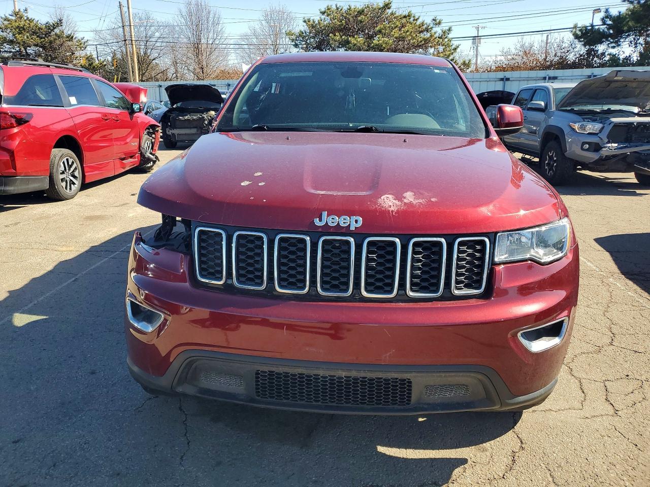 2022 JEEP GRAND CHEROKEE LAREDO E photo 9