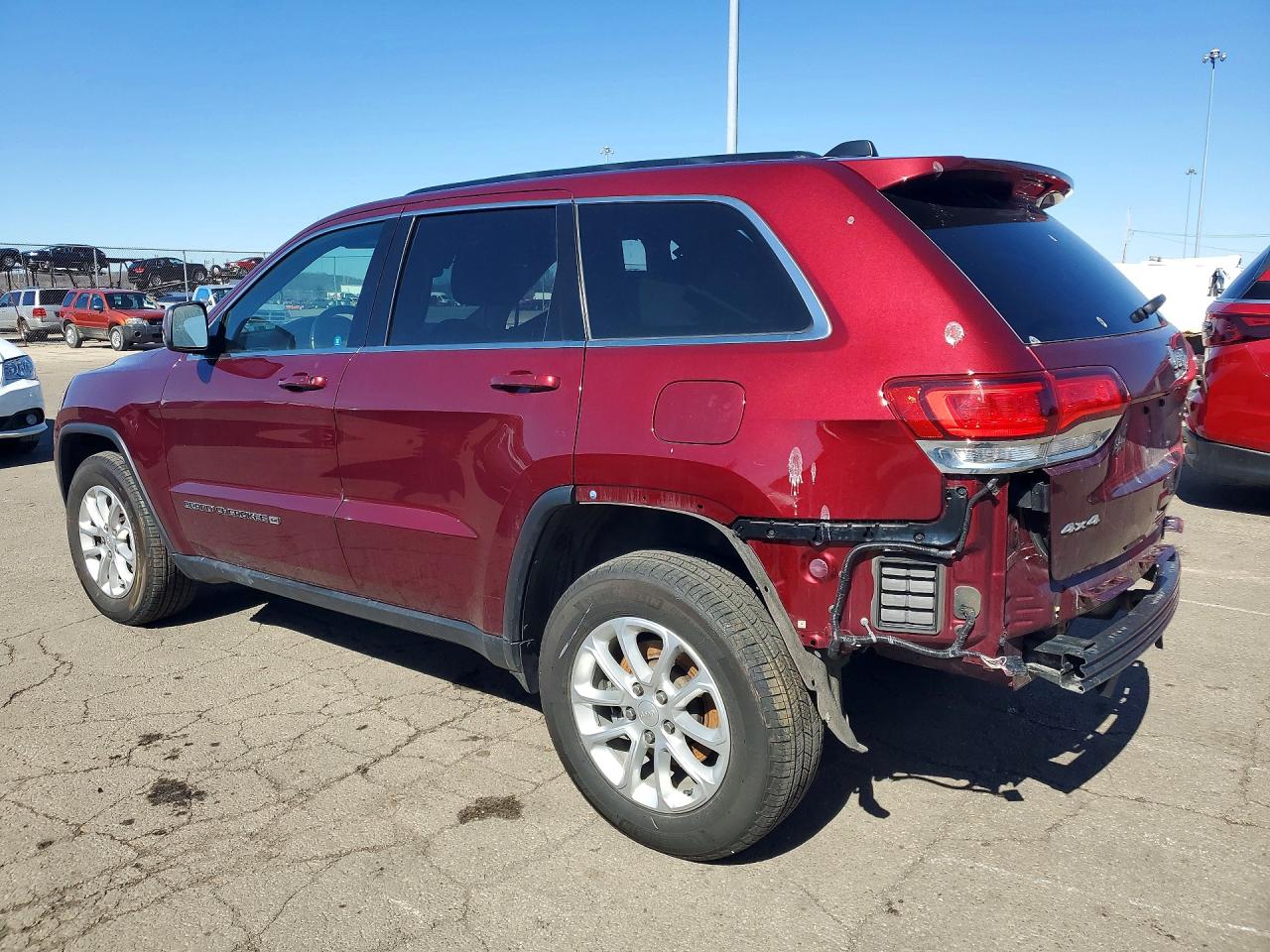 2022 JEEP GRAND CHEROKEE LAREDO E photo 3