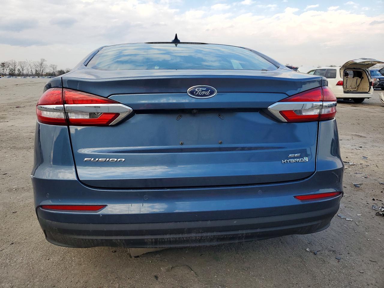 2019 FORD FUSION SE photo 6