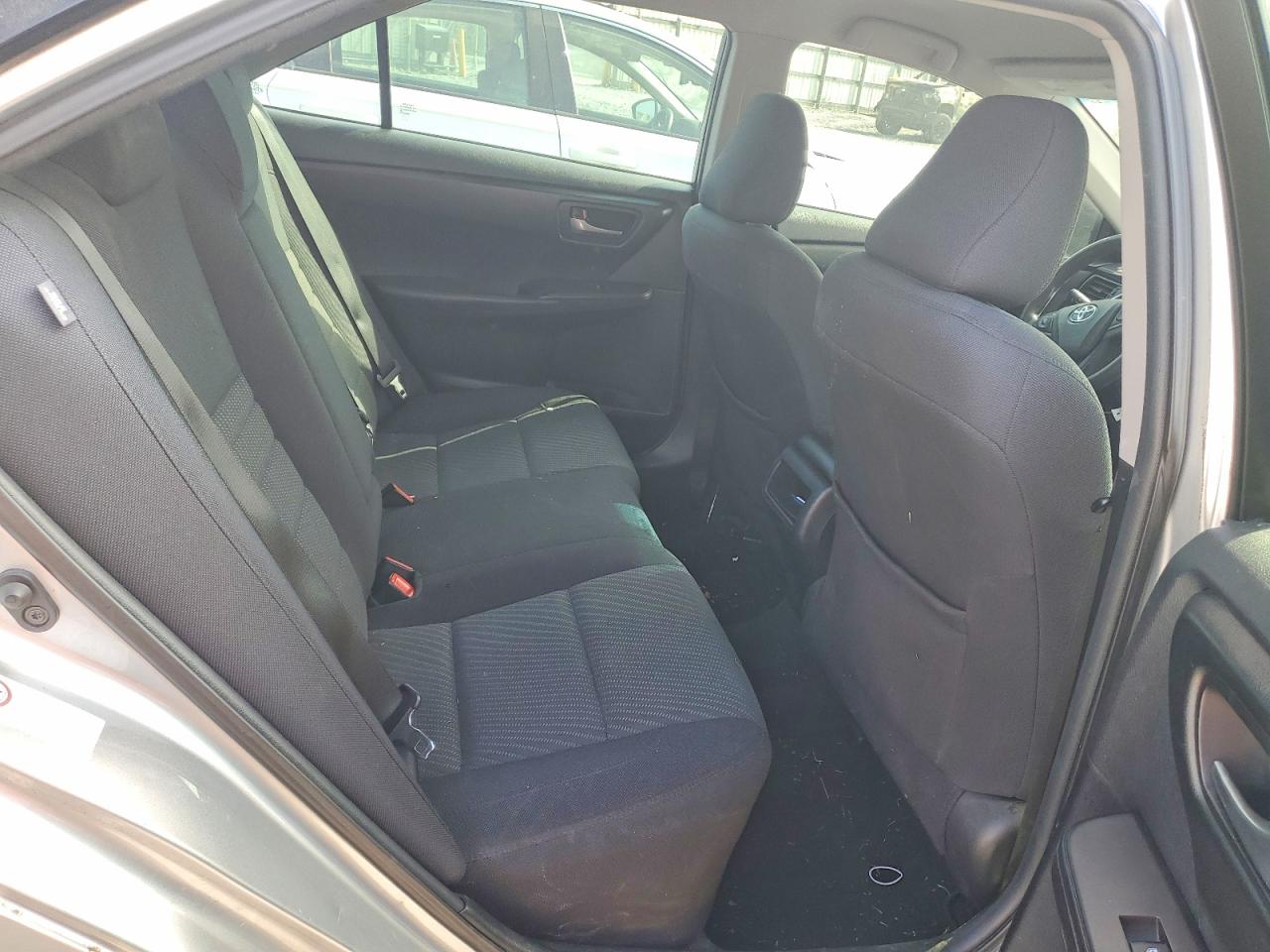 2015 TOYOTA CAMRY LE photo 10